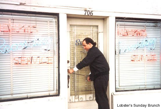 Paul Wells attempting to break into Sun Records building